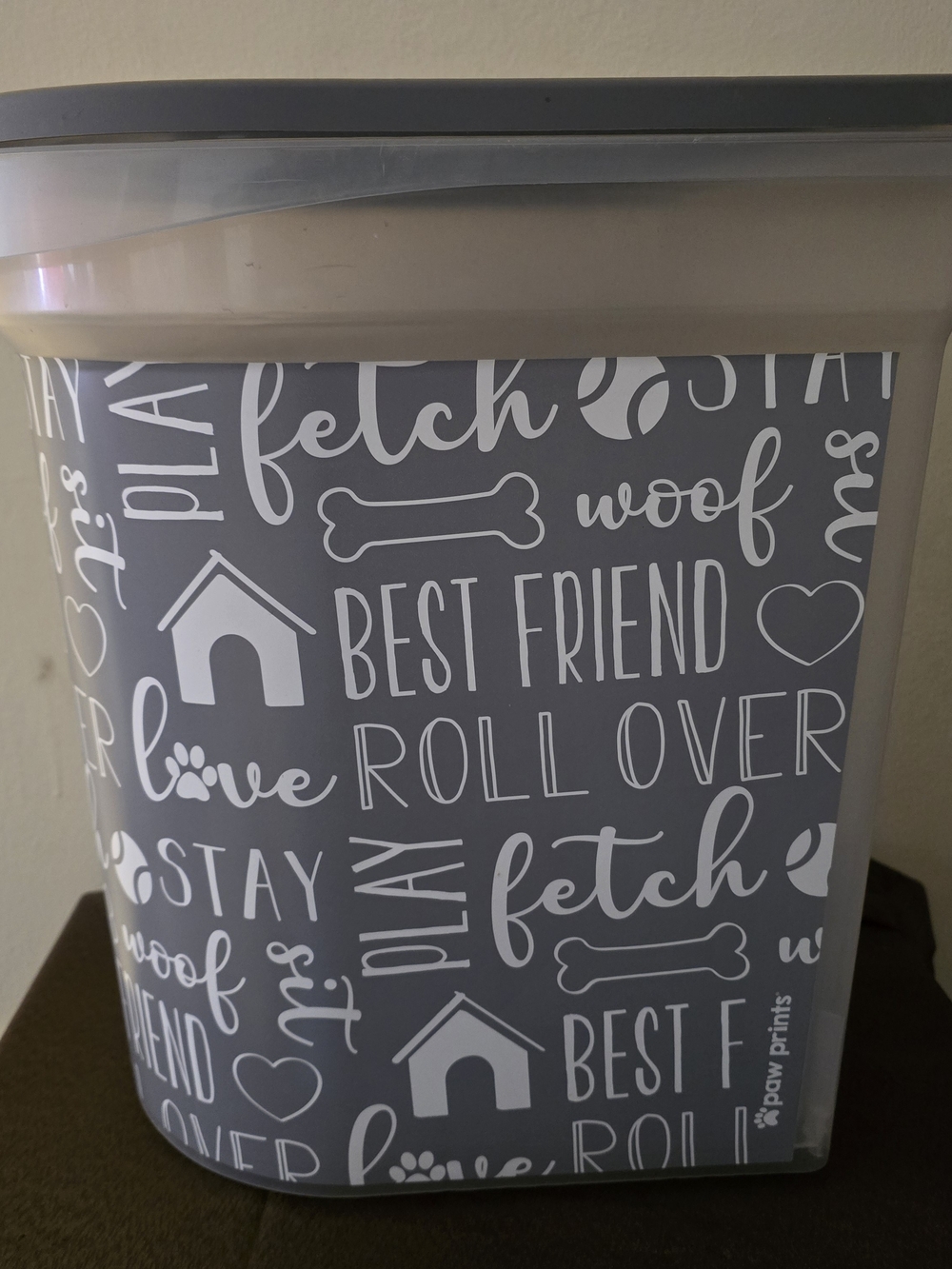 Pet Food Storage Container Rolling Bin Airtight 26 lb Capacity